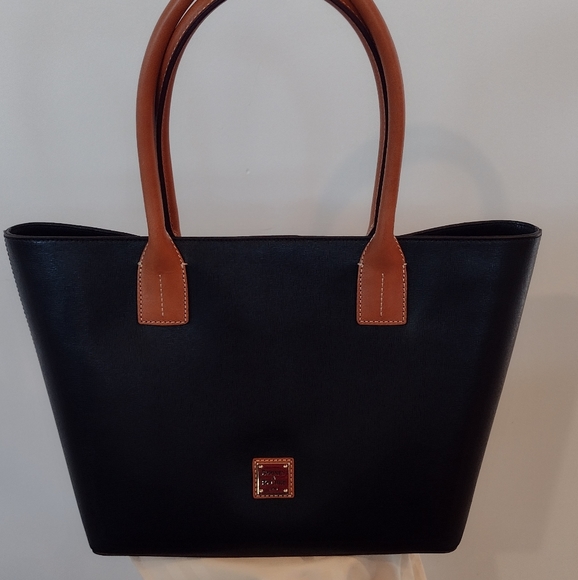 Dooney & Bourke Handbags - Dooney and Bourke Small Russell Tote